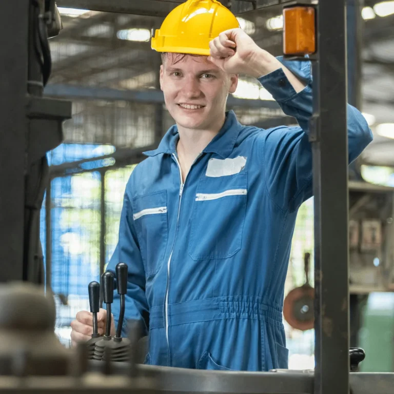 Hochregalstaplerfahrer